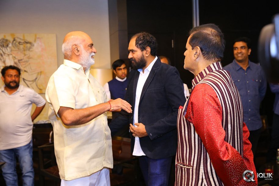 TSR-Felicitates-Gautamiputra-Satakarni-Team